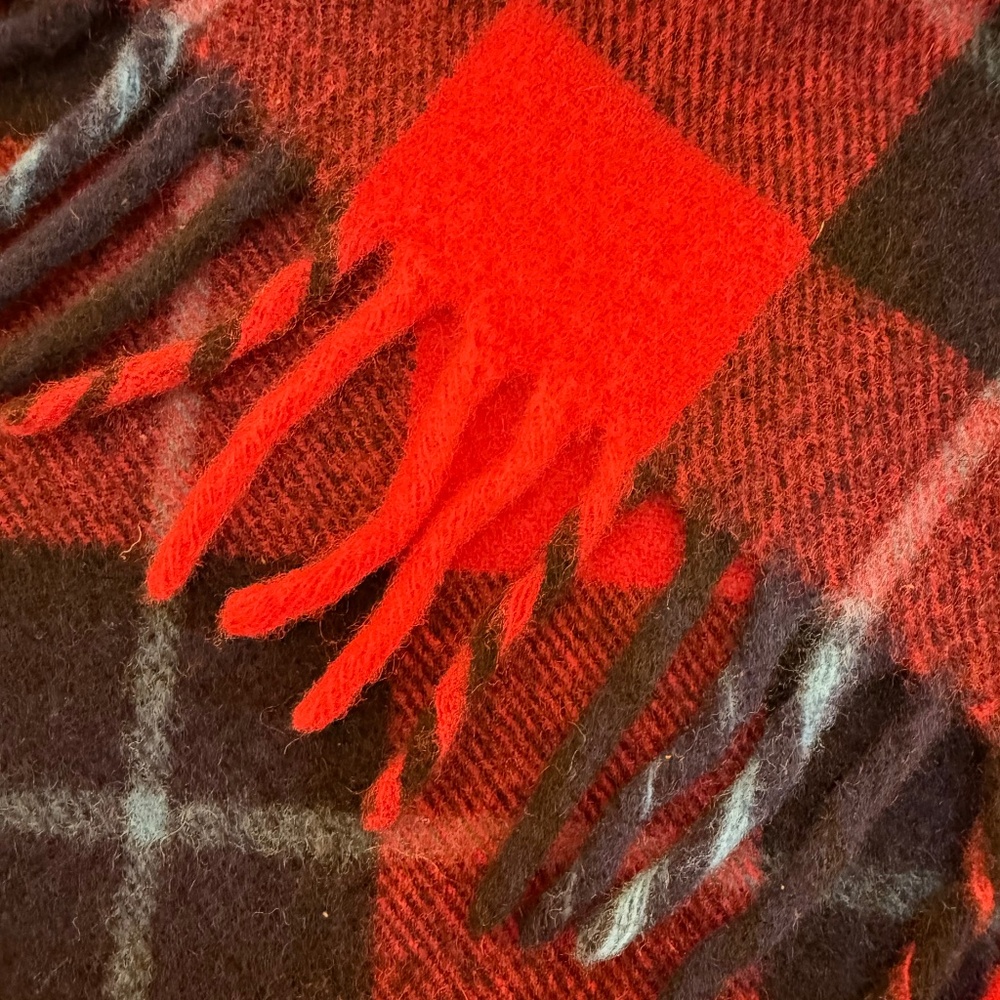 Vintage Pure Wool Tartan Plaid Scarf 🏴󠁧󠁢󠁳󠁣󠁴󠁿– Made in Scotland - Picture 9 of 9